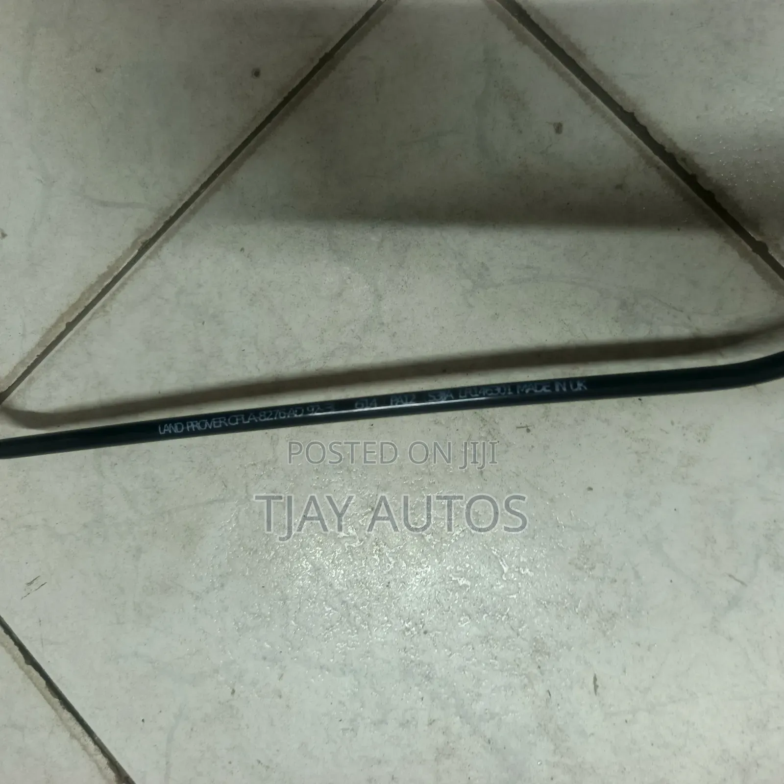 Land Rover Range Rover Reservoir Water Hose 3.0 5.0 Engine Lr146301