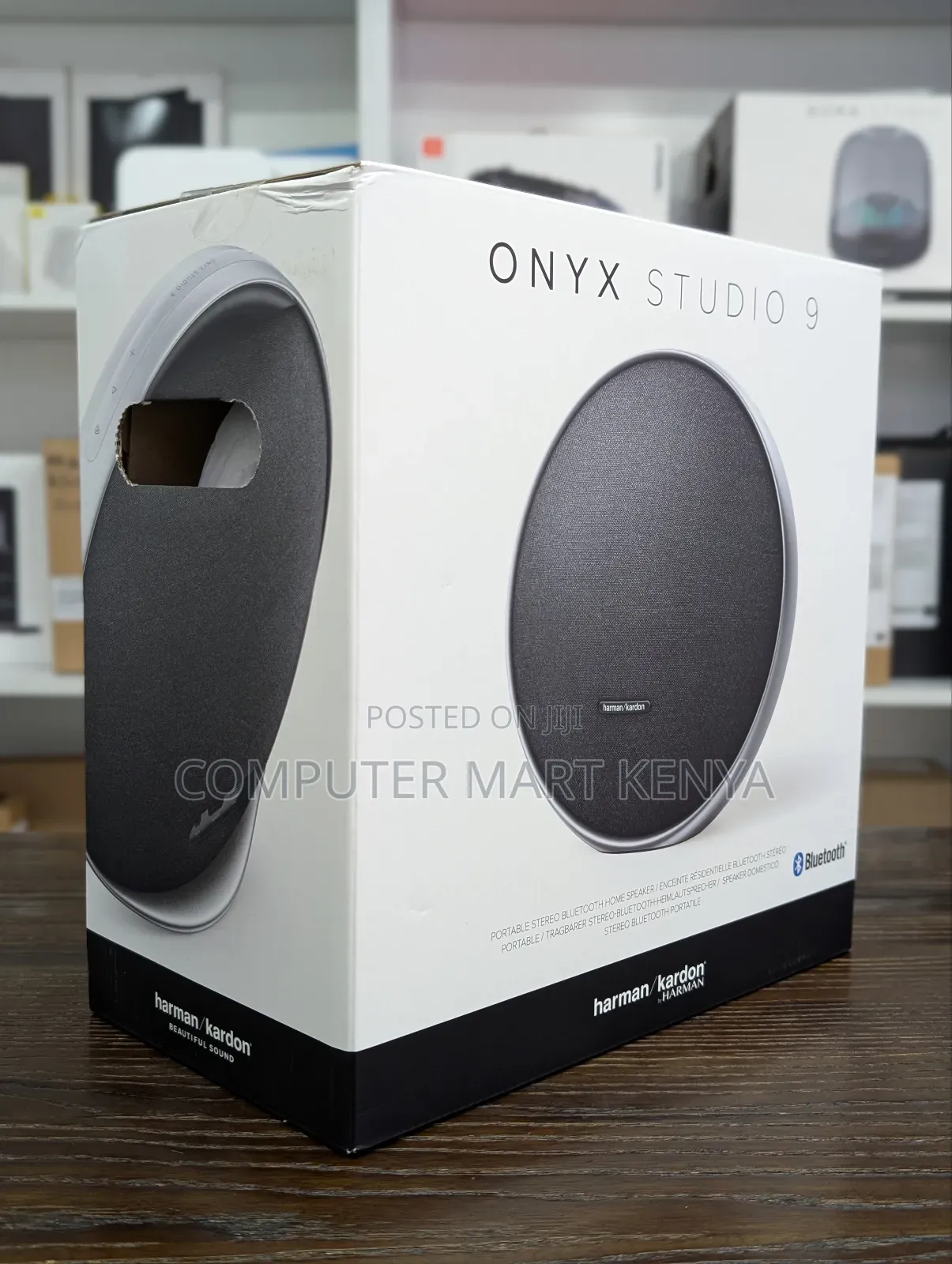 New Harman Kardon Onyx 9 Speaker