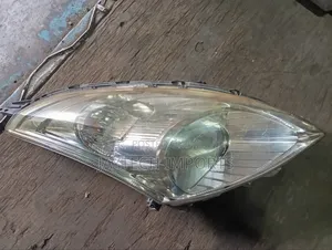 Swift 2013 Headlight Non Zenon