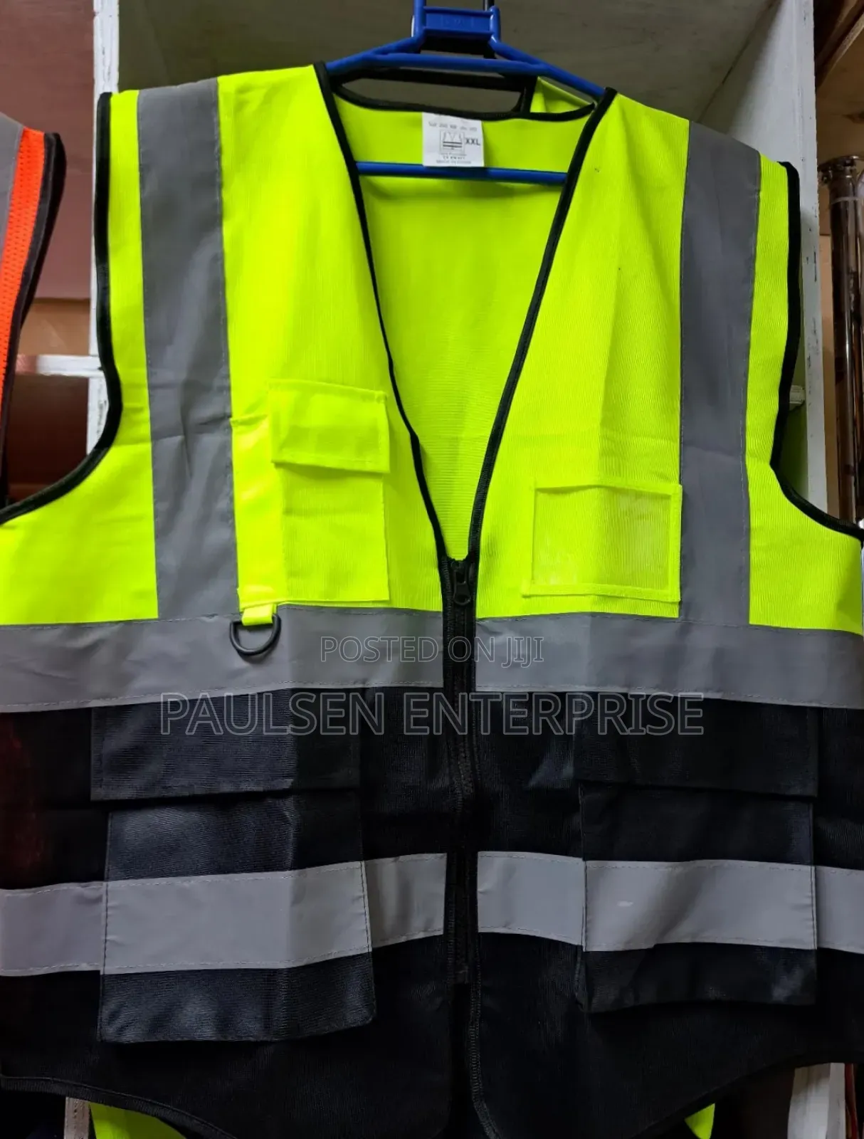 Excutive Multi-pocket Reflector