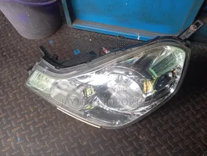 Y12 Wingroad Headlight