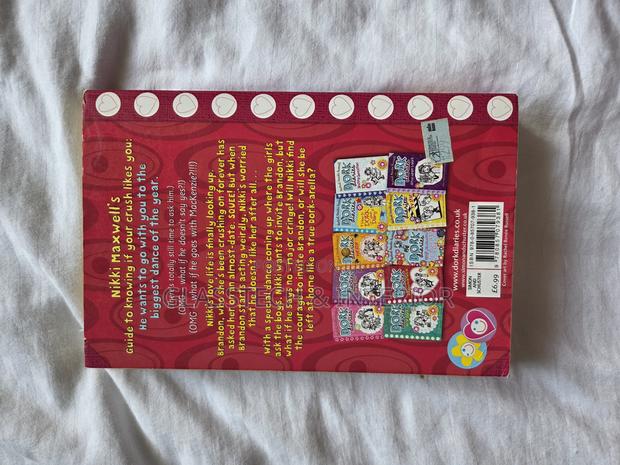 Dork Diaries: Holiday Heartbreak - thumbnail 3