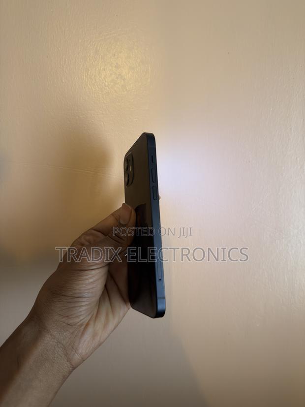 Apple iPhone 12 64 GB Black - thumbnail 2