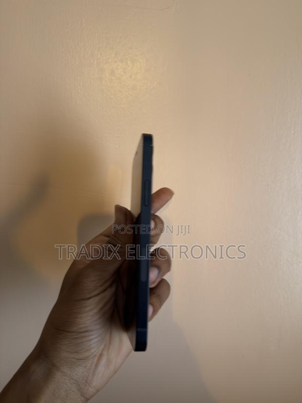 Apple iPhone 12 64 GB Black - thumbnail 3