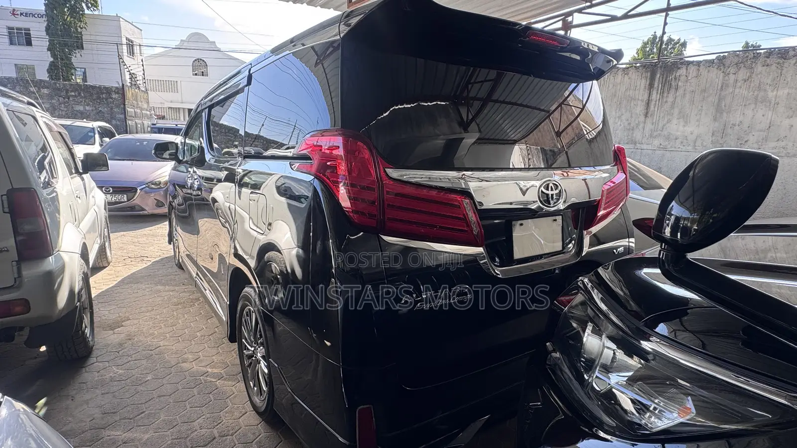 Toyota Alphard 2.5 Petrol FWD 2021 Black