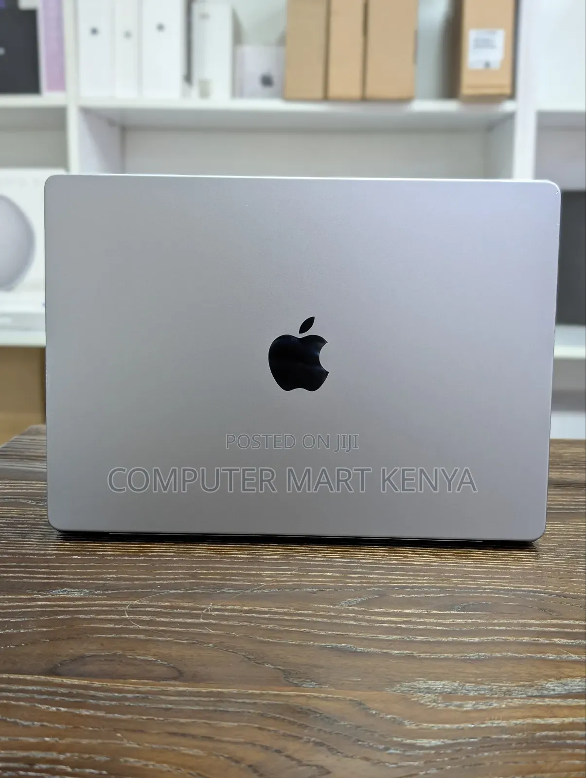 Apple MacBook Pro 2023 M3 Pro 14-inch 18GB Apple M3 Pro SSD 512GB