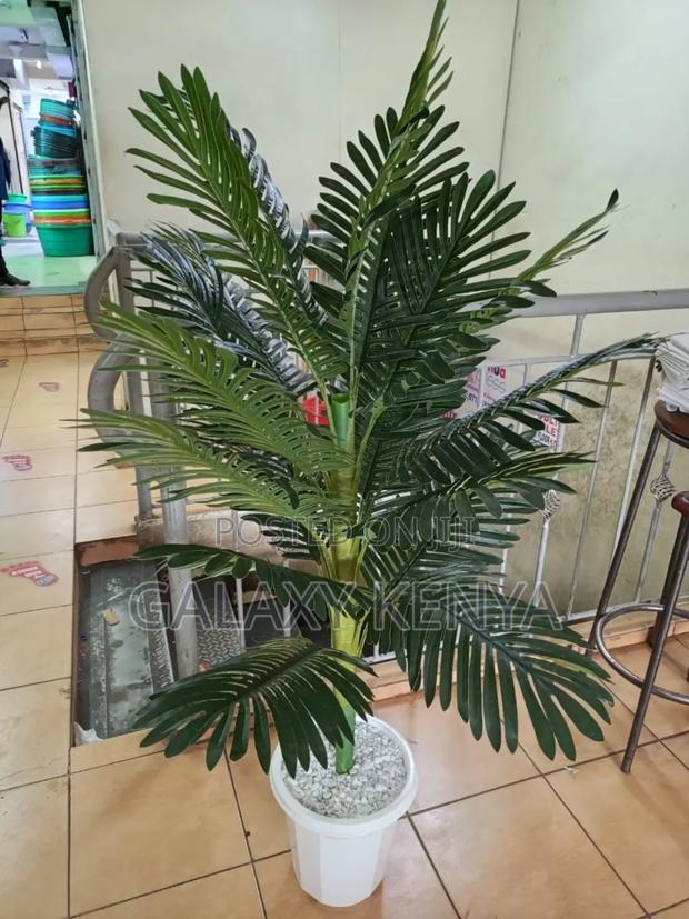 Plant With Vase Decor (1.5m Height)
