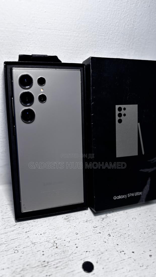 Samsung Galaxy S24 Ultra 256 GB Gray - main view