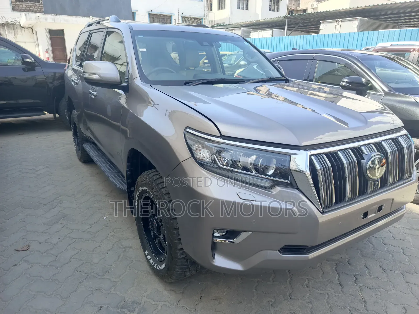 Toyota Land Cruiser Prado 2.7 2019 Gold