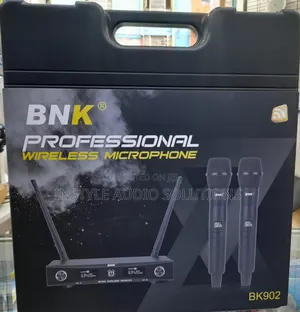 BNK Bk902 High-Quality Wireless Microphone 150 Meters Frequency Range