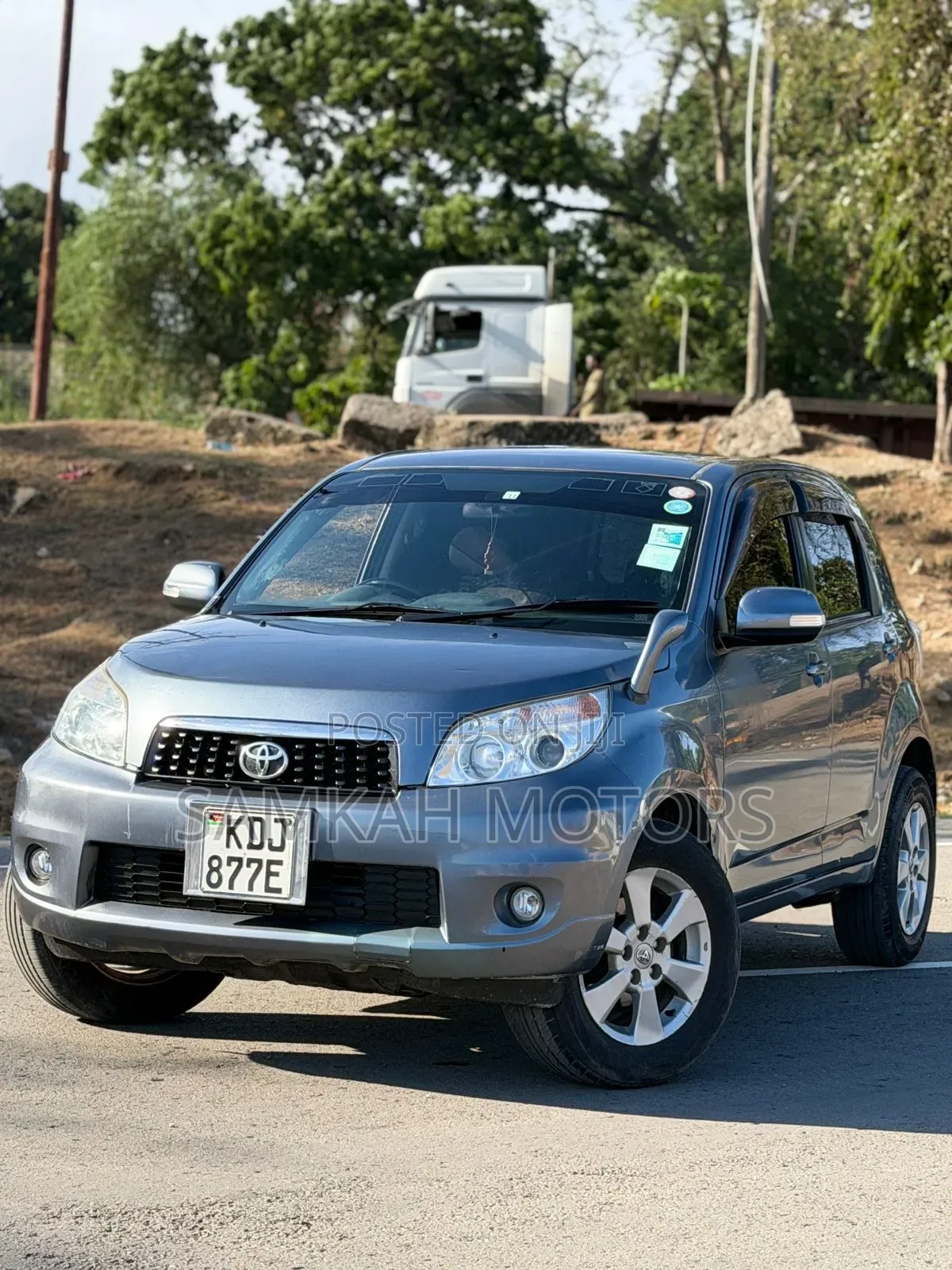 Toyota Rush 2016 Gray