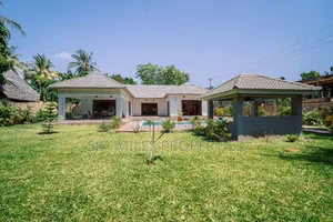 3bdrm Villa in La-Marina Creekside, Mtwapa for sale