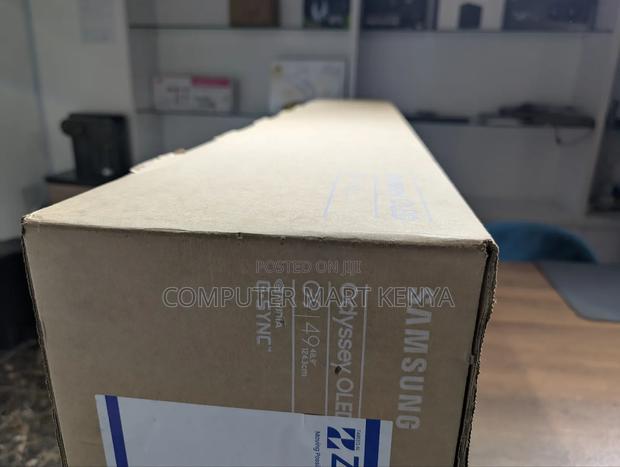 New Lg Odyssey Oled G9 49 Inch Curved Gaming Monitor - thumbnail 4