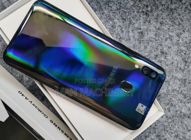 Samsung Galaxy A40 64 GB Blue - thumbnail 2