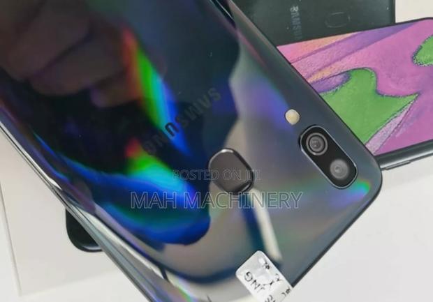 Samsung Galaxy A40 64 GB Blue - thumbnail 4