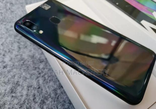 Samsung Galaxy A40 64 GB Blue - thumbnail 5