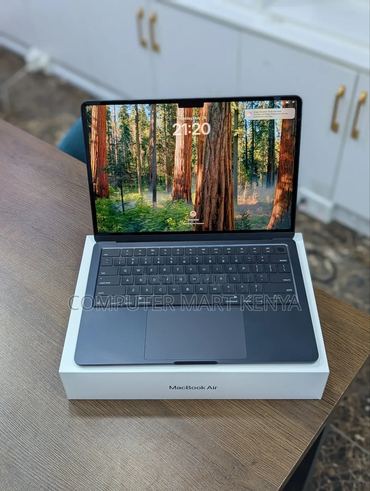 New Laptop Apple MacBook Air 2025 M4 16GB Apple M4 SSD 256GB