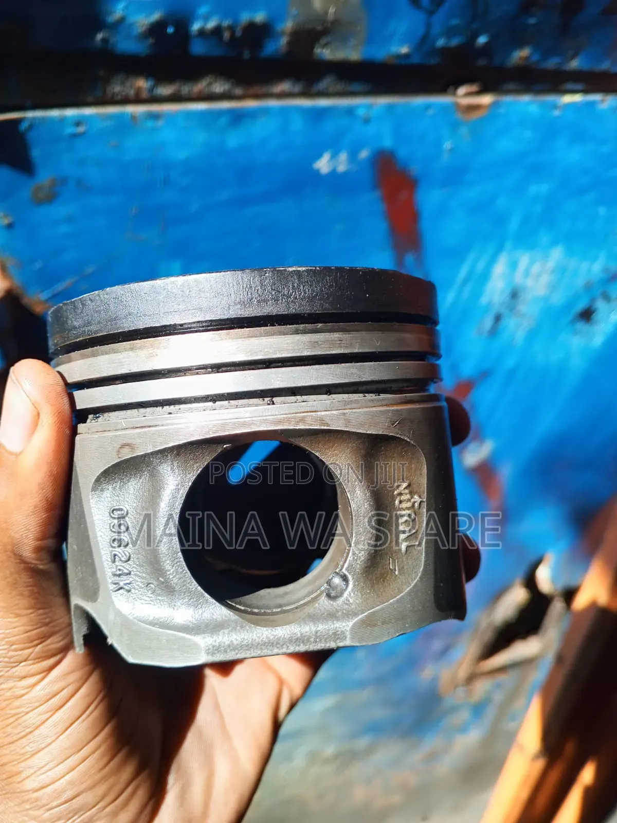J150 Pistons