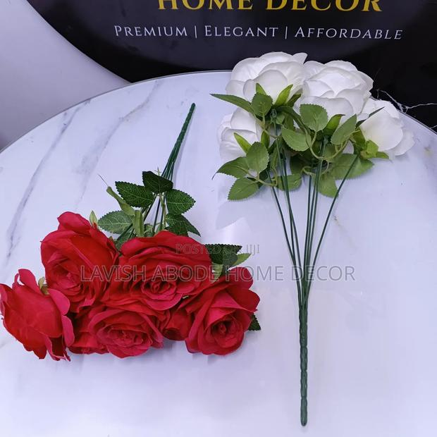 Artificial Rose Flowers - Red and White Per Bunch - thumbnail 3
