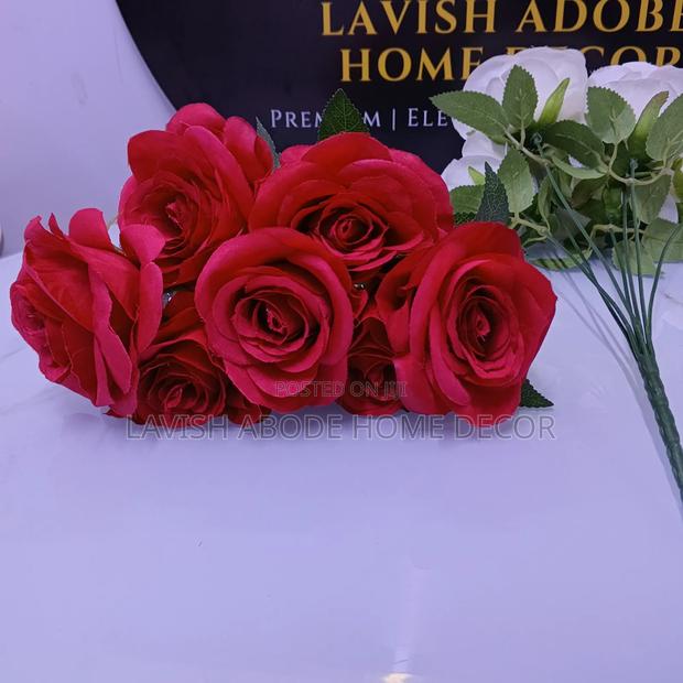 Artificial Rose Flowers - Red and White Per Bunch - thumbnail 4