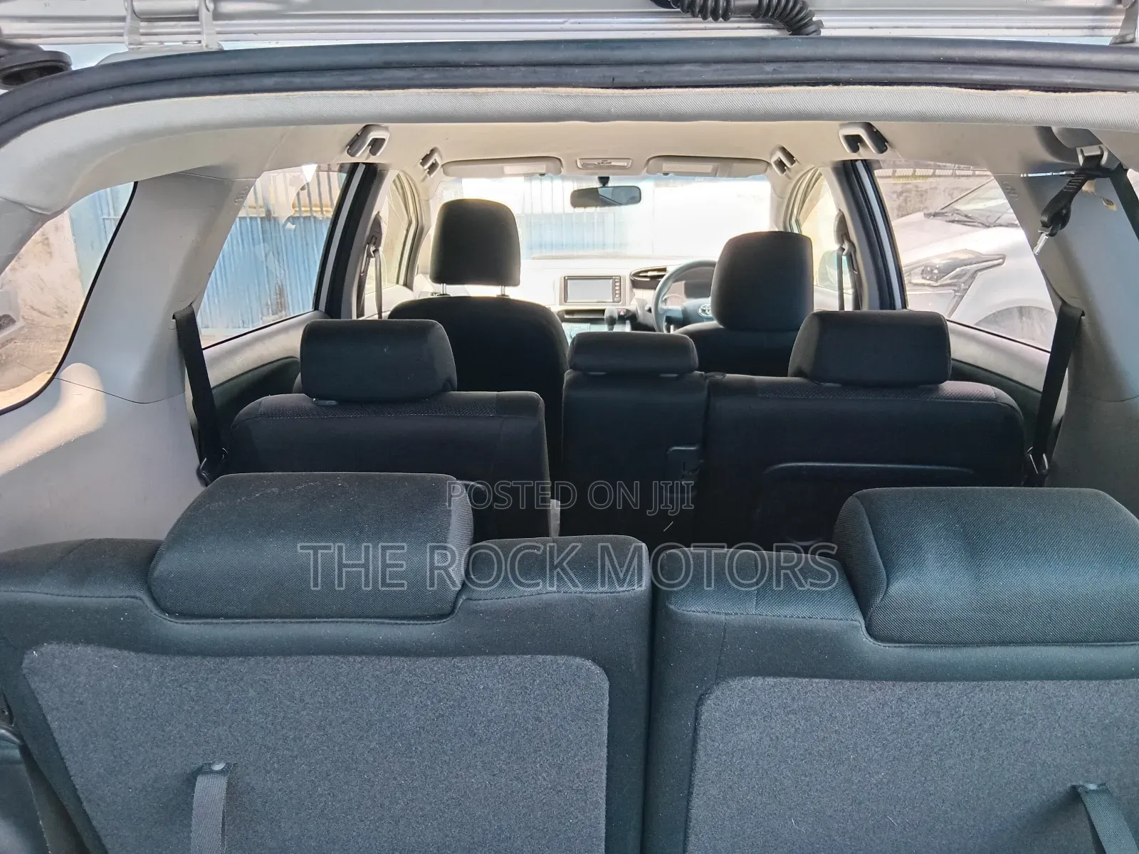 Toyota Wish 2018 Silver