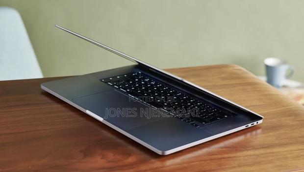 Laptop Apple MacBook 2019 32GB Intel Core i7 SSD 512GB - thumbnail 8