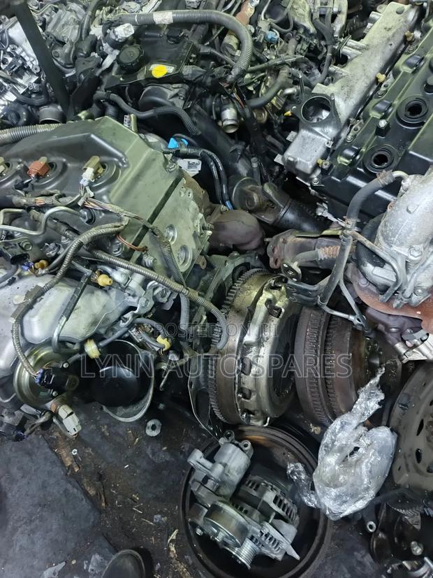 Complete Engine 2kd Hiace - main view