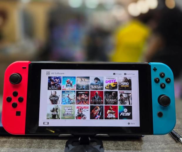 Nintendo Switch Chipped With Installed Games - main view