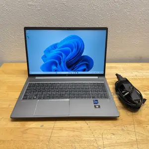 Laptop HP ZBook Power G9 i7 32GB Intel Core i7 SSD 512GB