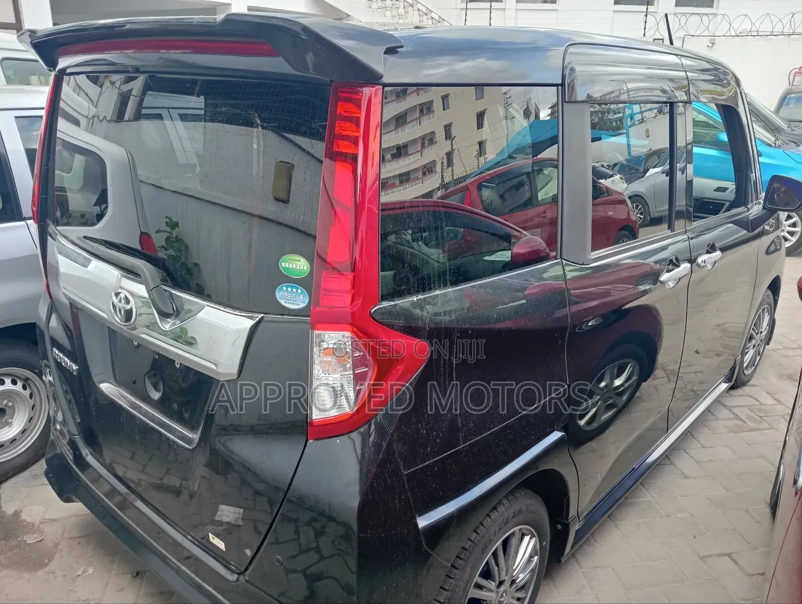 Toyota Roomy 2018 Black