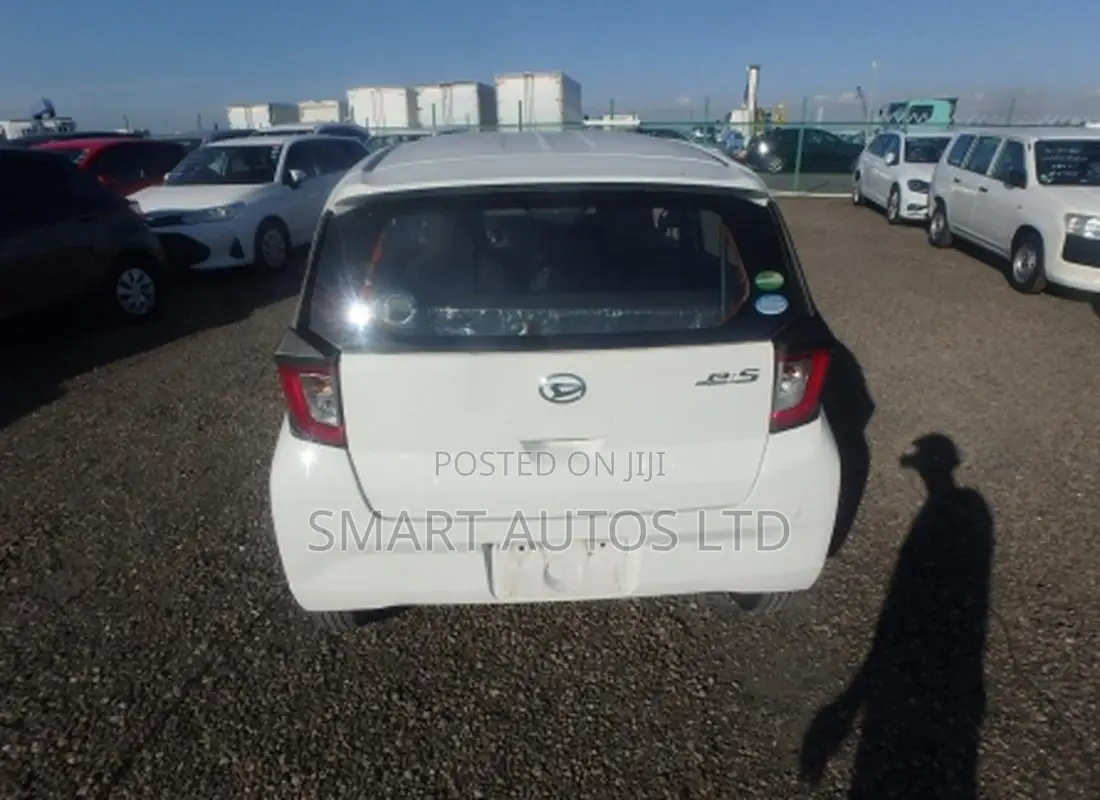 Daihatsu Mira 2018 White