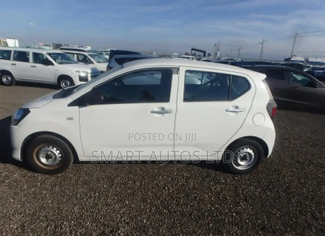Daihatsu Mira 2018 White