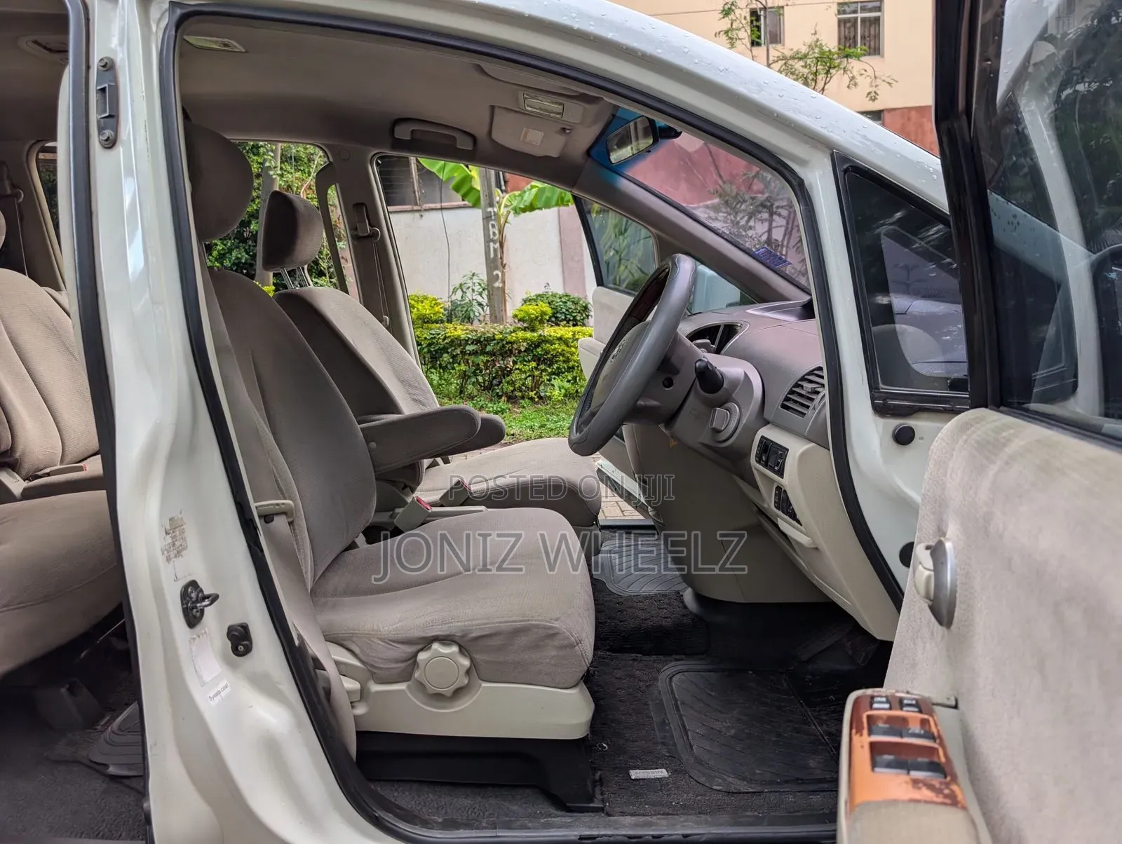 Nissan Presage 2006 White