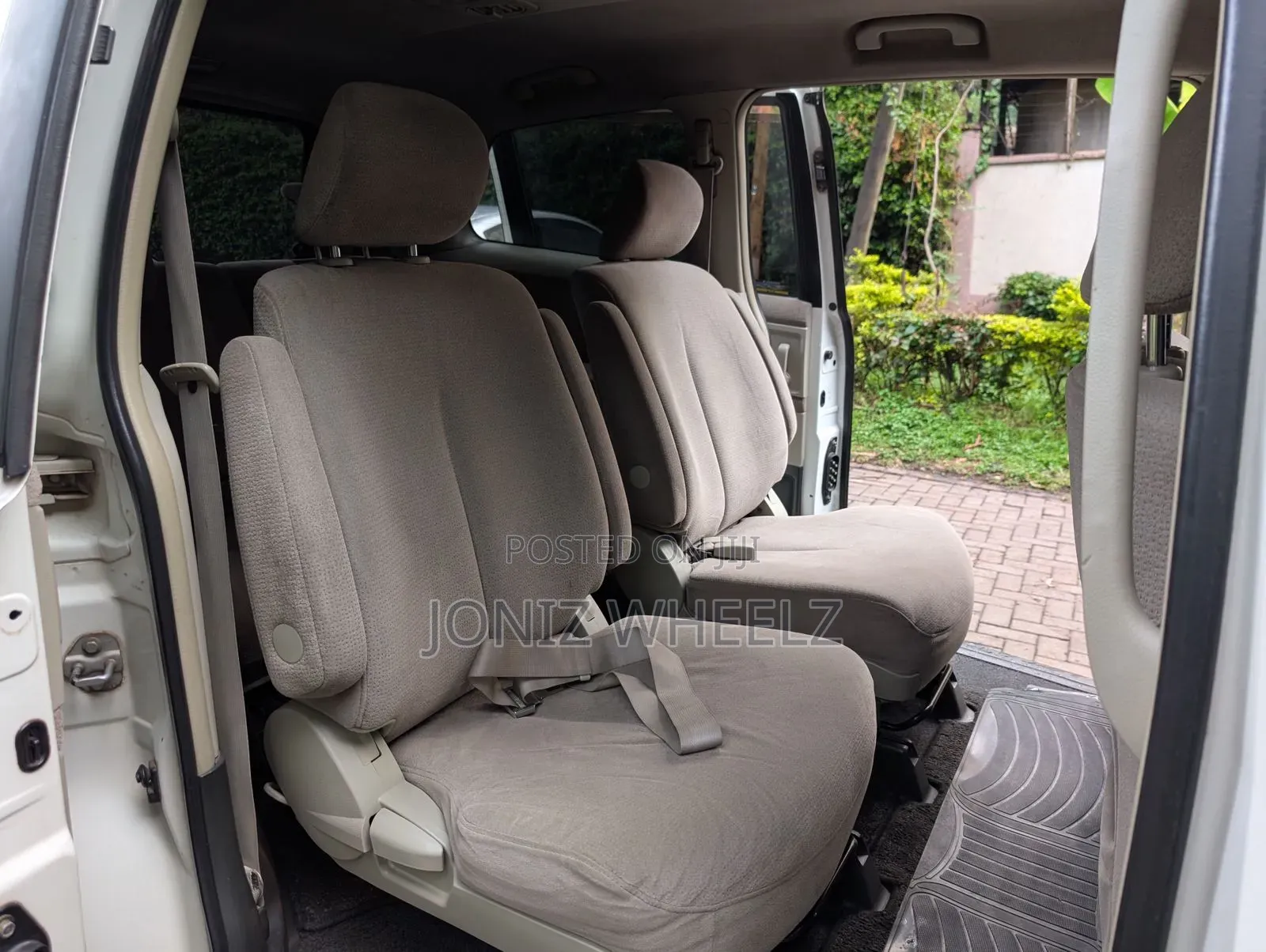 Nissan Presage 2006 White
