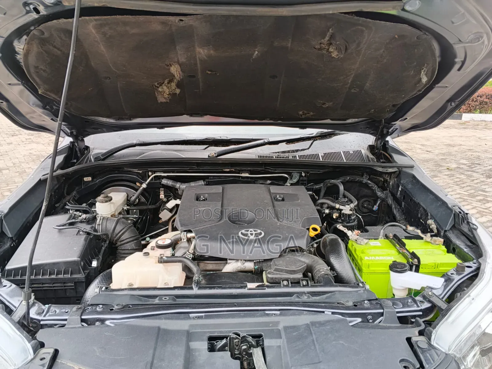 Toyota Hilux 2023 Gray