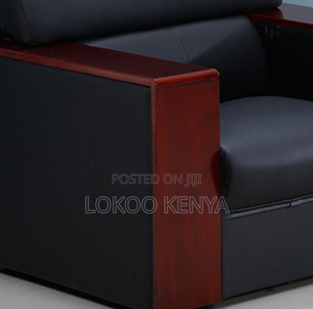 Office Sofas; 5 Seater Executive Leather Reception-Waiting Sofas - thumbnail 4