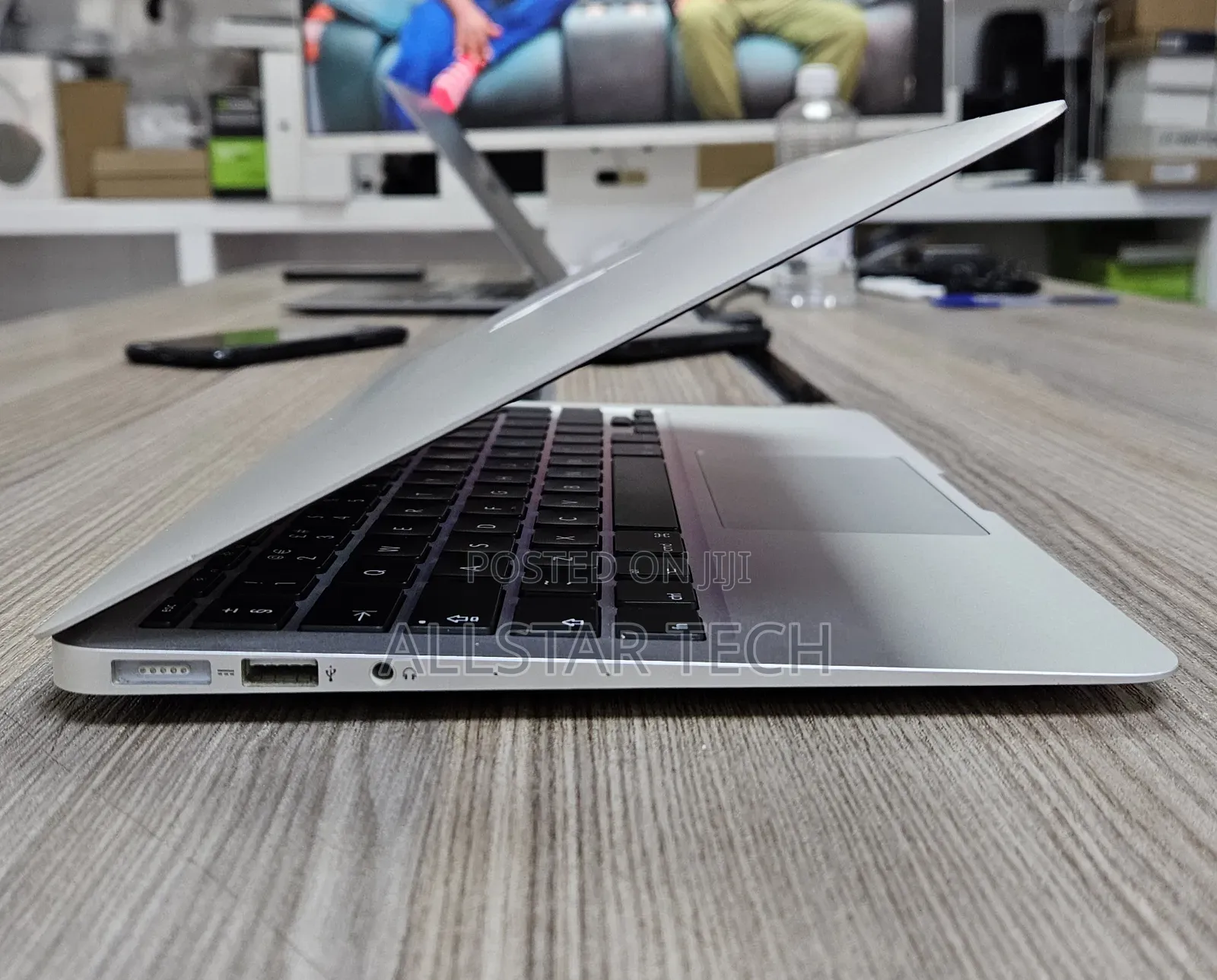 Laptop Apple MacBook Air 2015 4GB Intel Core i5 SSD 128GB