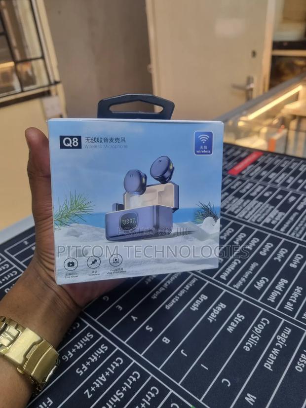 Q8 Wireless Lavalier Microphone. - thumbnail 2