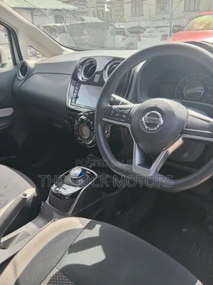 Nissan Note 2018 Silver