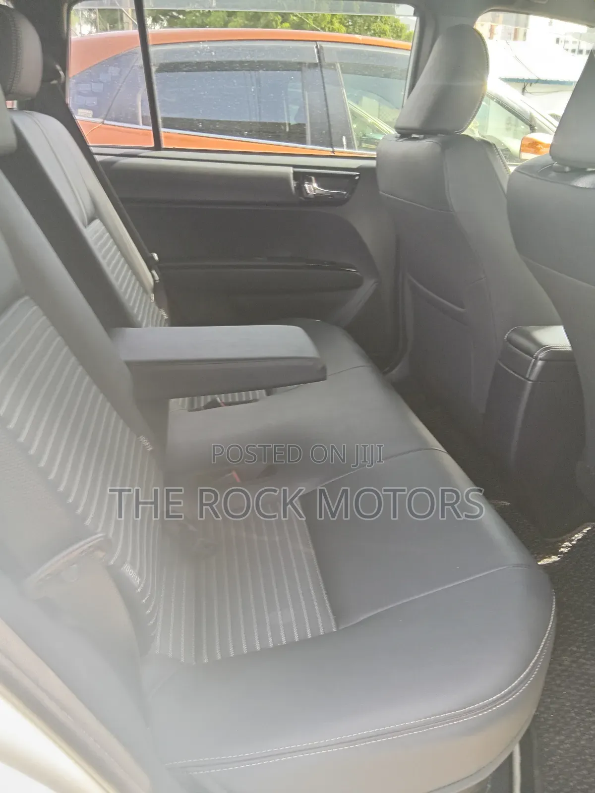 Toyota Corolla Hybrid 2024 Silver