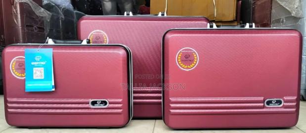 3-in-1 Hard Shell Briefcase Set
Durable and Stylish Briefcase Set - thumbnail 2