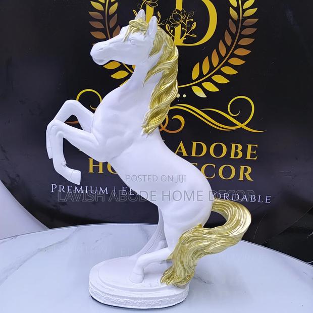 Decorative Horse Figurine White and Gold for Home and Office