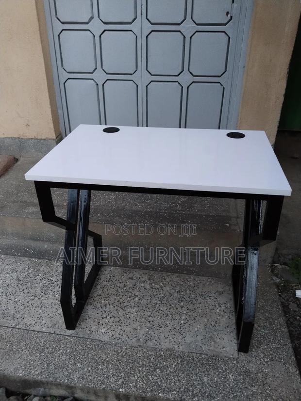 0.8m Study Desk
