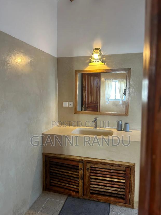 Private House - thumbnail 6