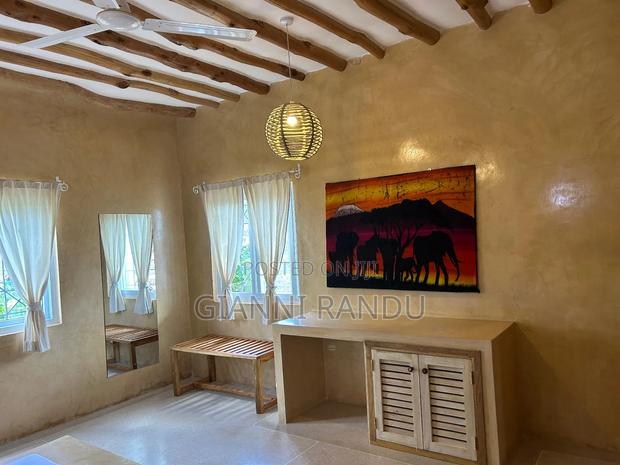 Private House - thumbnail 8