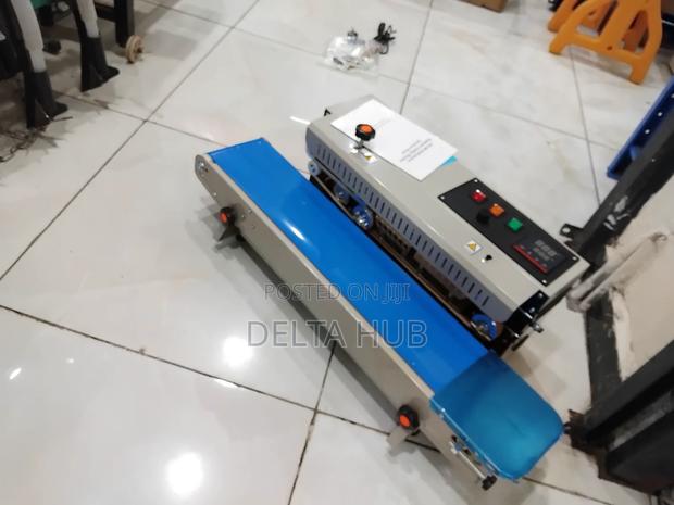 Adjustable Speed Conveyor Band Sealer - main view