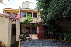 5bdrm Townhouse/Terrace in Raphta Road Area for sale