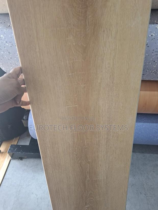 SPC Flooring - thumbnail 2