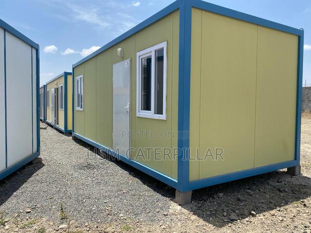 Container Office Airbnb - thumbnail 8