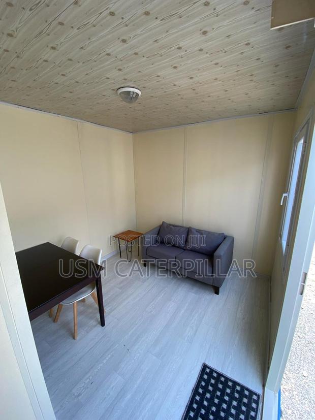 Container Office Airbnb - thumbnail 5